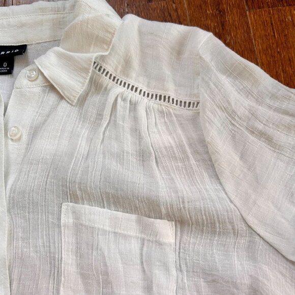 Torrid Women’s Blouse Size 0 Large White Lindsay Crochet Inset Button-Down Shirt - Picture 7 of 12